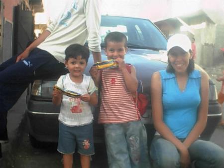 la ptit najlaa + simo +7abiba